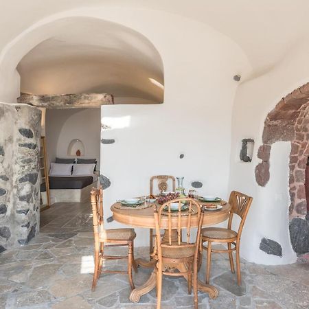 Historic Old Bakery Cave By Cycladica Villa เอีย ภายนอก รูปภาพ